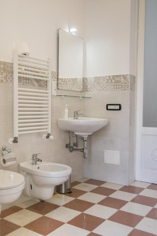 Palazzo Italia Apartments Bari Dış mekan fotoğraf